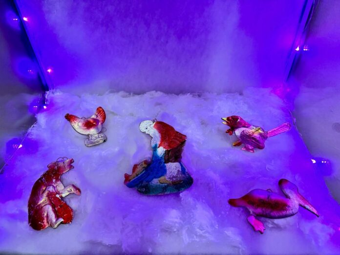 Выставка новогодних игрушек и открыток XIX-XX веков открылась в «Подолье»