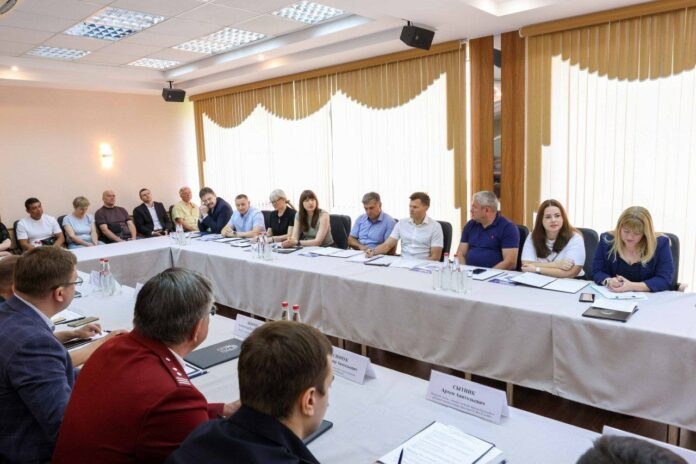 В Подольске состоялся круглый стол с представителями бизнеса  В Подольске состоялся круглый стол с представителями бизнеса