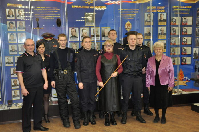 В Подольске ветераны встретились с молодыми сотрудниками Управления в музее истории В Подольске ветераны встретились с молодыми сотрудниками Управления в музее истории