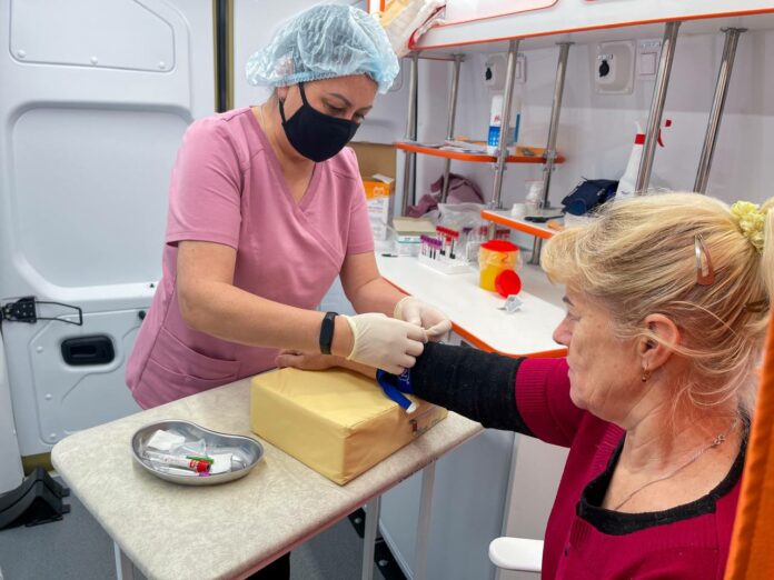 Мобильный ФАП успешно работает в подольских деревнях Мобильный ФАП успешно работает в подольских деревнях