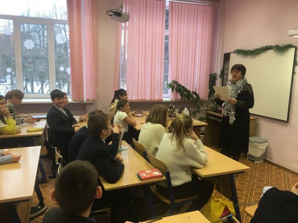 Про традиции встречи Нового года рассказали ученикам лицея Климовск Про традиции встречи Нового года рассказали ученикам лицея Климовск