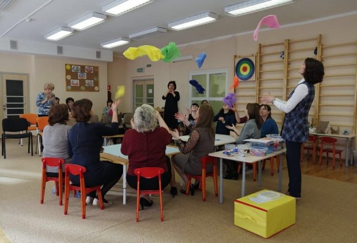 Такие умелые воспитатели Такие умелые воспитатели