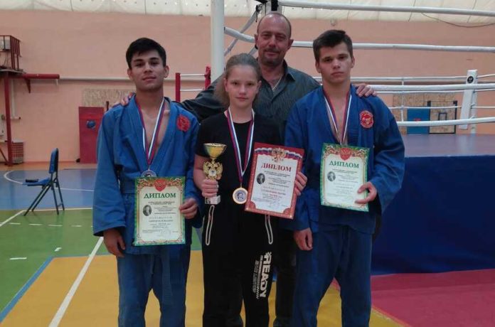3 медали на Всероссийском турнире по универсальному бою завоевали подольские спортсмены 3 медали на Всероссийском турнире по универсальному бою завоевали подольские спортсмены