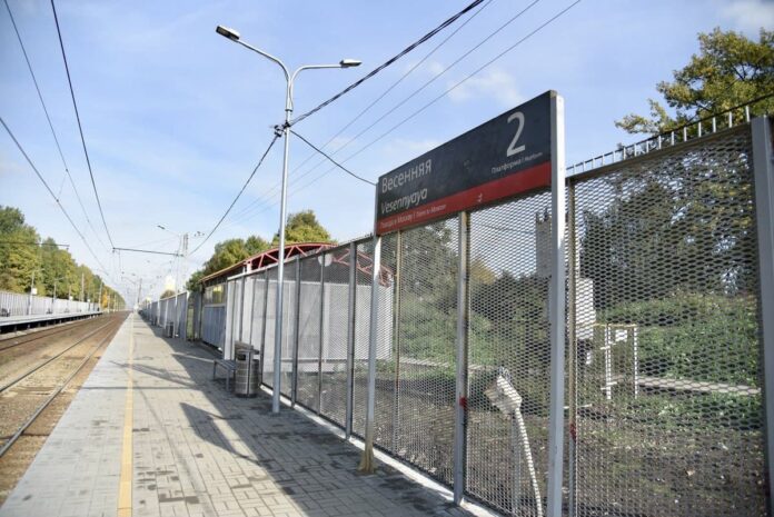На станции Весенняя в микрорайоне Климовск завершился ремонт платформ