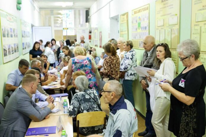 Актуальные вопросы микрорайона обсудили с жителями Шепчинок на выездной администрации Актуальные вопросы микрорайона обсудили с жителями Шепчинок на выездной администрации