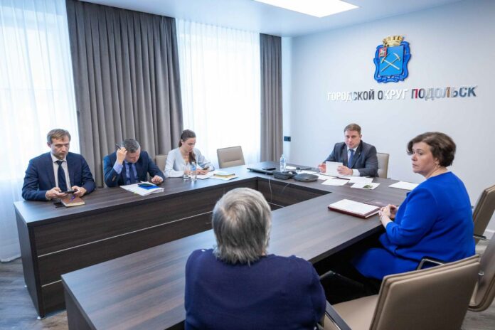 Глава Подольска Дмитрий Жариков провел личный приём граждан Глава Подольска Дмитрий Жариков провел личный приём граждан