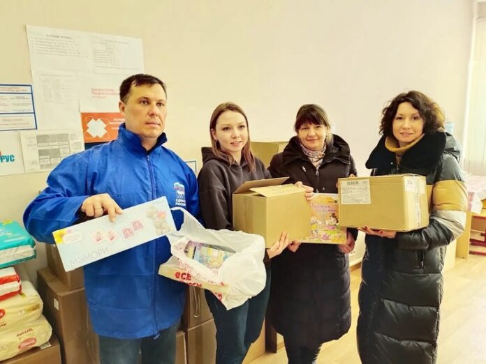 Волонтеры МЦ “Максимум” участвуют в процессе приёма гуманитарной помощи Волонтеры МЦ “Максимум” участвуют в процессе приёма гуманитарной помощи