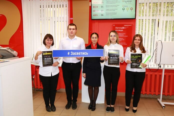 В Подольске автоинспекторы рассказали горожанам о важности использования световозвращающих элементов В Подольске автоинспекторы рассказали горожанам о важности использования световозвращающих элементов