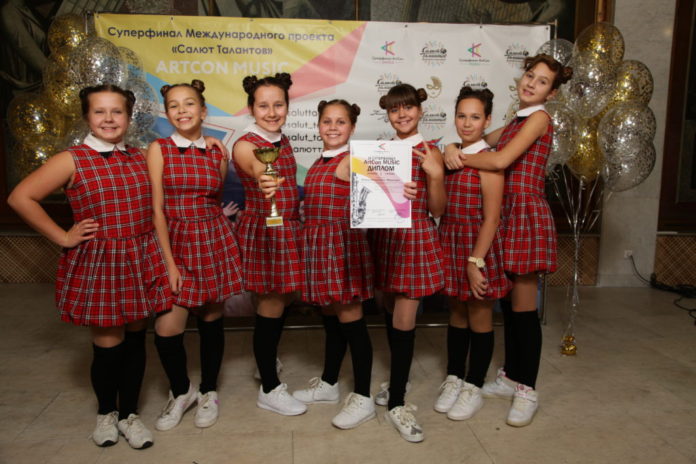 Воспитанницы «Премьеры» победили в суперфинале проекта «Салют талантов» Воспитанницы «Премьеры» победили в суперфинале проекта «Салют талантов»