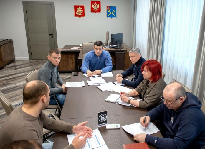 Вопросы уборки снега в Подольске решает оперативный штаб Вопросы уборки снега в Подольске решает оперативный штаб