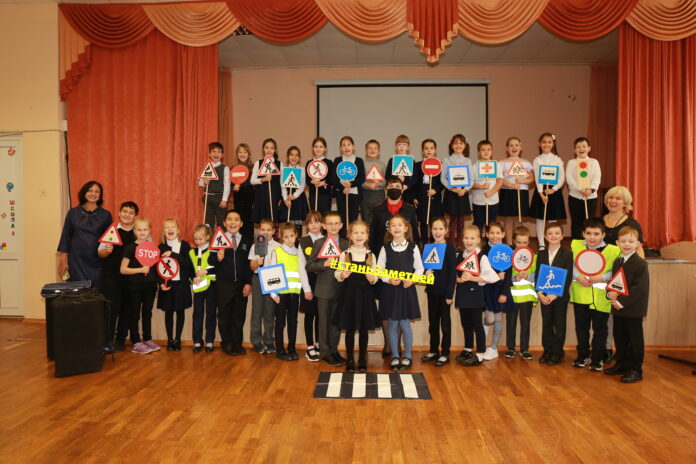«Уроки безопасности» для школьников провели автоинспекторы Городского округа Подольск «Уроки безопасности» для школьников провели автоинспекторы Городского округа Подольск