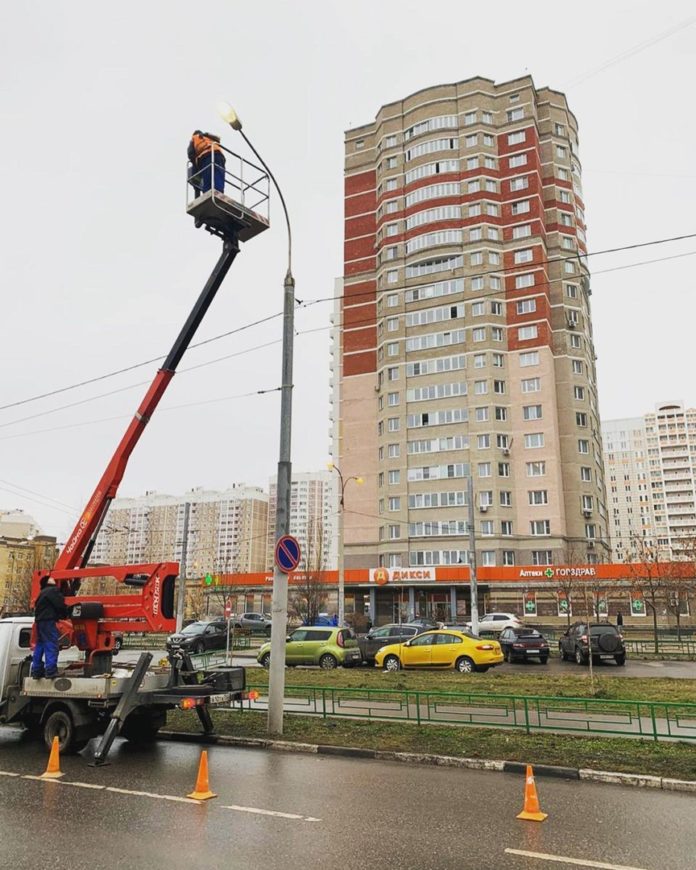 Сотрудники МБУ «ПКБ» отрабатывается около 40 заявок по восстановлению уличного освещения