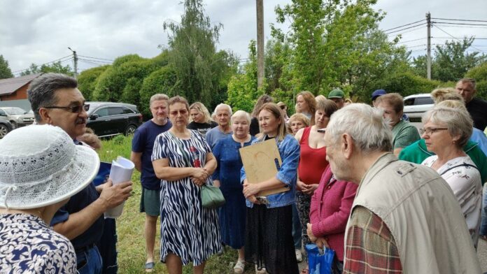 В Подольске прошла встреча с жителями в деревне Сергеевке В Подольске прошла встреча с жителями в деревне Сергеевке