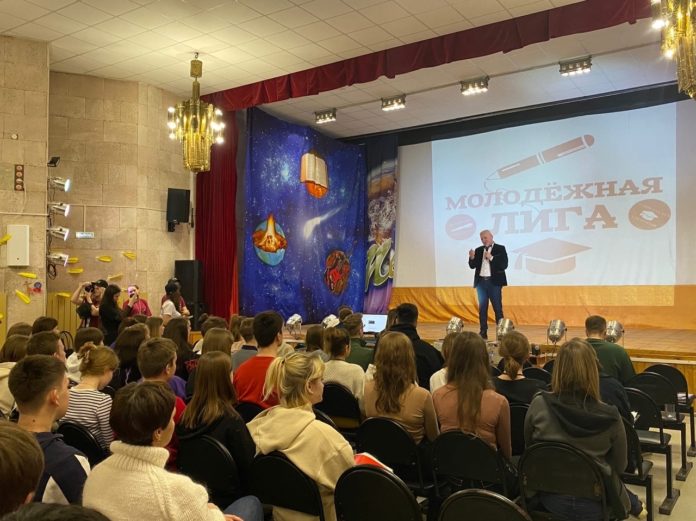 В рамках проекта «Народная Полифония» прошел слёт актива старшеклассников Подольска В рамках проекта «Народная Полифония» прошел слёт актива старшеклассников Подольска