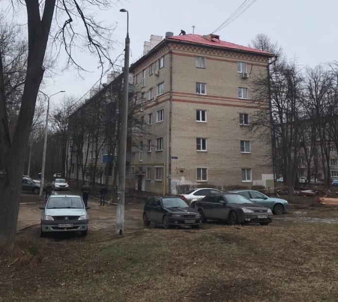 Проверку хода работ по капитальному ремонту дома № 5 по улице Парковой провели в...