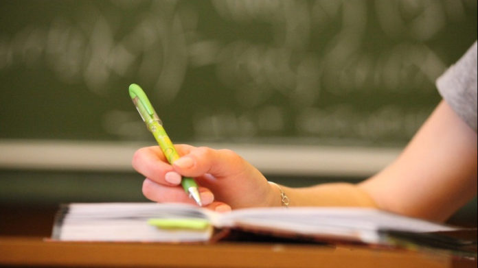 Выпускникам Большого Подольска рекомендуется подать заявление на участие в ЕГЭ до 1 февраля Выпускникам Большого Подольска рекомендуется подать заявление на участие в ЕГЭ до 1 февраля