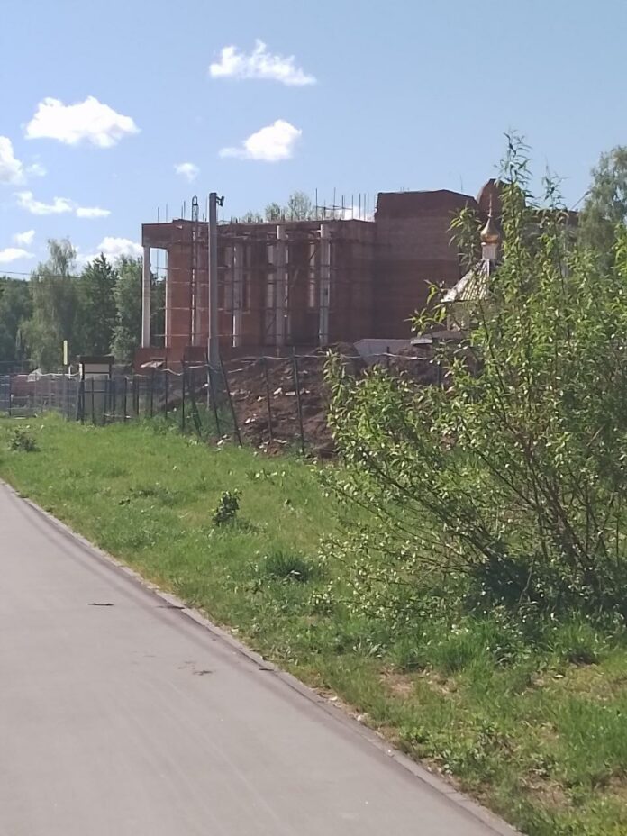 Пожертвования собирают всем миром для возобновления строительства Никольского храма Подольской епархии Пожертвования собирают всем миром для возобновления строительства Никольского храма Подольской епархии