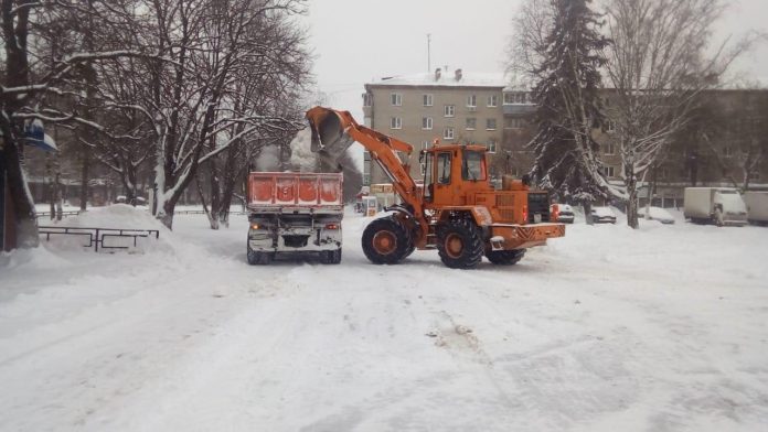 К уборке снега в городском округе Подольск готово 150 единиц техники