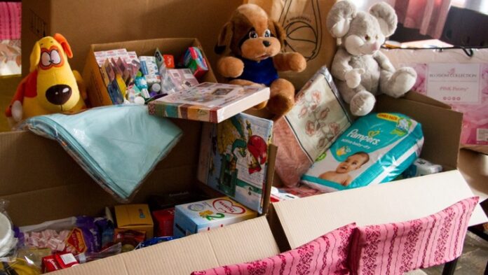 Гуманитарную помощь для эвакуированных в Россию жителей ДНР и ЛНР собрали сотрудники ЦНИИТОЧМАШ Гуманитарную помощь для эвакуированных в Россию жителей ДНР и ЛНР собрали сотрудники ЦНИИТОЧМАШ