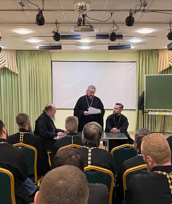 Братское совещание духовенства Подольского благочиния прошло в Воскресенском храме Братское совещание духовенства Подольского благочиния прошло в Воскресенском храме