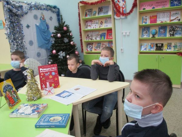 В библиотеке № 5 прошли рождественские чтения