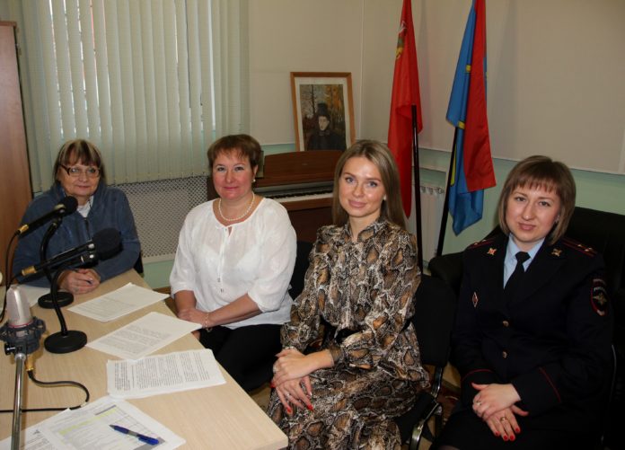 Круглый стол  в рамках антинаркотической акции прошел на Радио Подольска Круглый стол  в рамках антинаркотической акции прошел на Радио Подольска