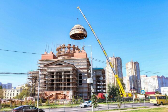 Строительство Никольского храма в Кузнечиках подходит к завершению Строительство Никольского храма в Кузнечиках подходит к завершению