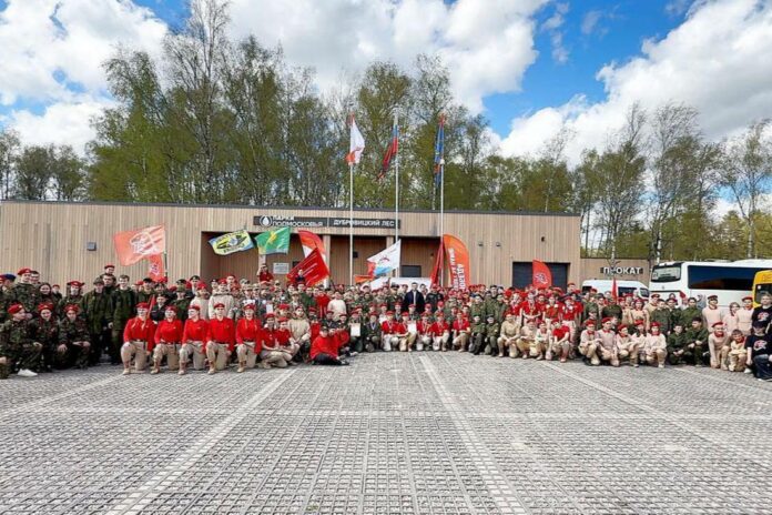 Первая военно-патриотическая игра «Юнармейский прорыв» собрала сотни участников в Подольске