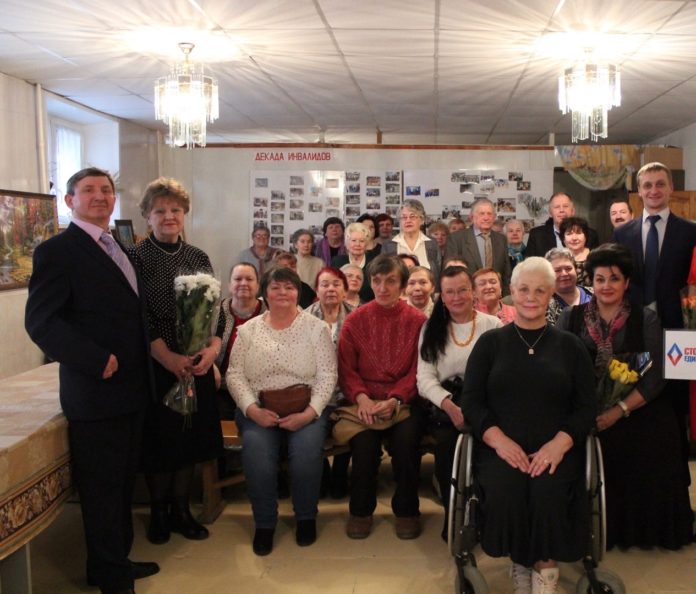 Праздничное мероприятие, посвященное 8 Марта, состоялось в микрорайоне Климовск Праздничное мероприятие, посвященное 8 Марта, состоялось в микрорайоне Климовск