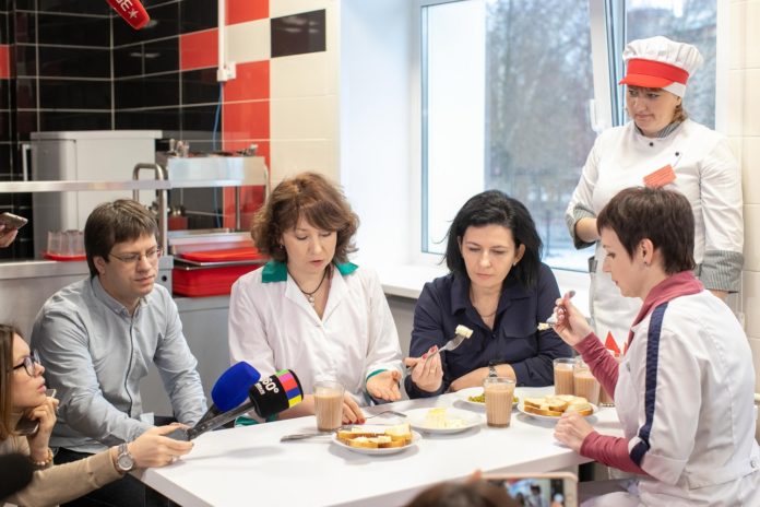 В школах горокруга Подольск стартовал проект «Родительский контроль»