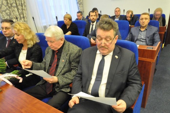 Новая структура администрации была утверждена на сессии горсовета 6 февраля Новая структура администрации была утверждена на сессии горсовета 6 февраля