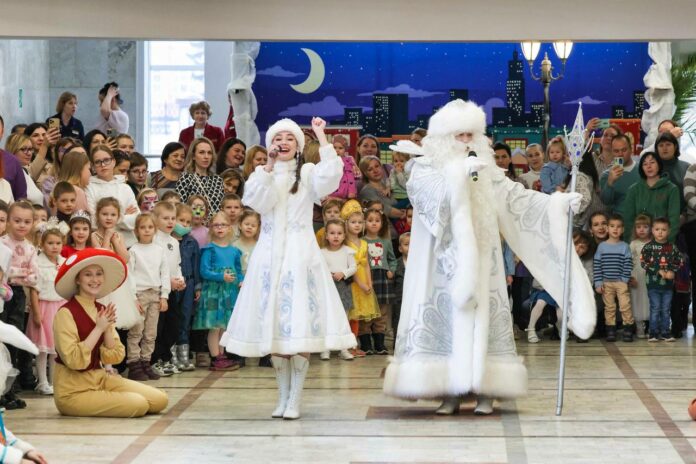 В Подольске новогодние представления увидели уже более десяти тысяч ребят В Подольске новогодние представления увидели уже более десяти тысяч ребят