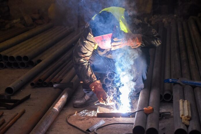 На Весенней замену коммуникаций в подвалах МКД проведут без отключения ресурса На Весенней замену коммуникаций в подвалах МКД проведут без отключения ресурса