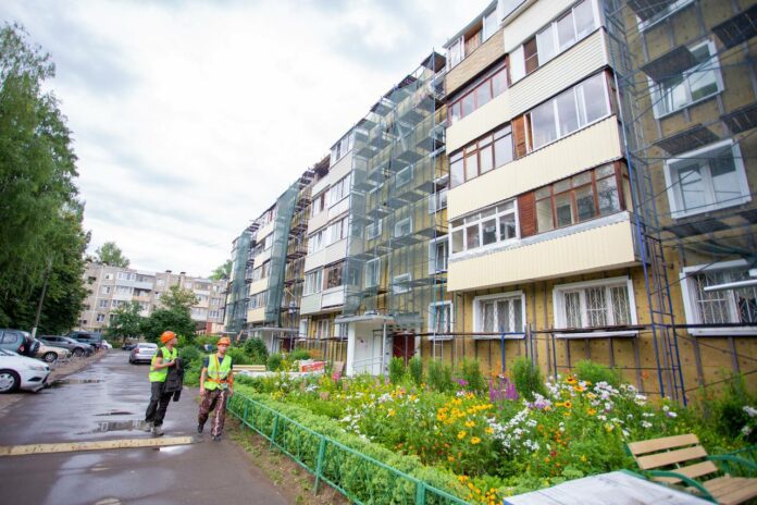 Глава Большого Подольска проинспектировал состояние многоквартирных домов и дворовых территорий