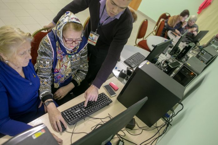 Семинар  по защите информации прошел в СДК «Быково» по программе “Активное долголетие” Семинар  по защите информации прошел в СДК «Быково» по программе “Активное долголетие”