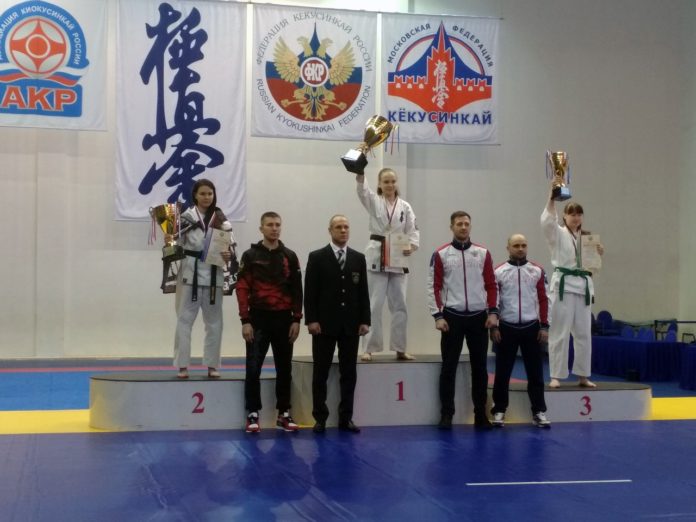 Жители округа приняли участие в первенстве России по кёкусинкай Жители округа приняли участие в первенстве России по кёкусинкай