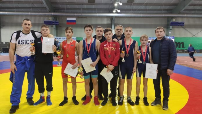 Жители муниципалитета заняли призовые места на первенстве по греко-римской борьбе в Сергиевом Посаде