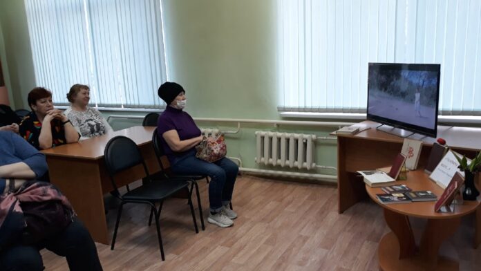 В Подольске прошла литературно-музыкальная гостиная посвящённая Роберту Рождественскому В Подольске прошла литературно-музыкальная гостиная посвящённая Роберту Рождественскому