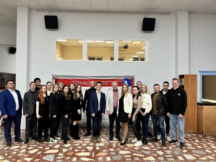 Состоялась очередная встреча со спикерами в школе молодого юриста Состоялась очередная встреча со спикерами в школе молодого юриста