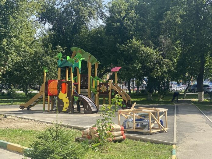 В 18 дворах Большого Подольска ведутся работы по комплексному благоустройству