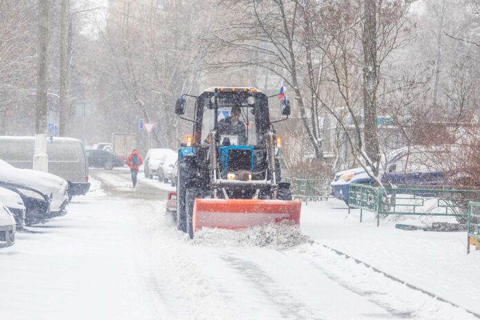 Дмитрий Жариков сообщил о переносе первого весеннего субботника в связи с неблагоприятными погодными условиями Дмитрий Жариков сообщил о переносе первого весеннего субботника в связи с неблагоприятными погодными условиями