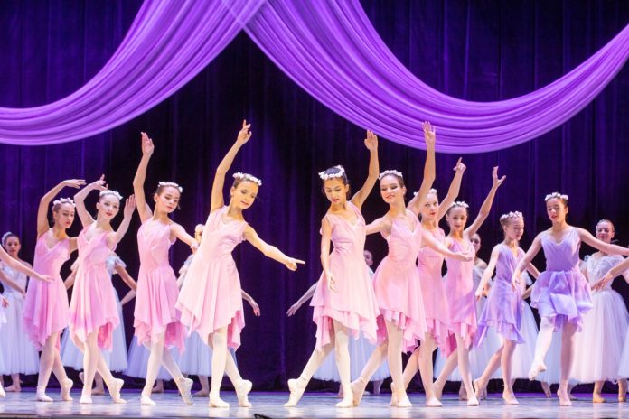 6 октября состоялся праздничный концерт «Приглашение к танцу»