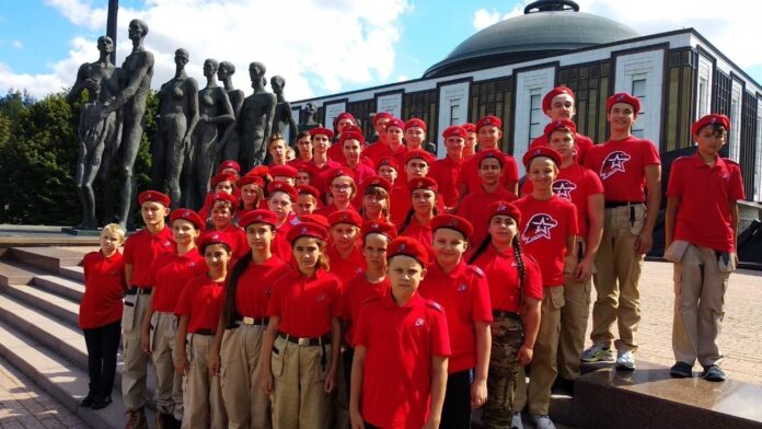 Представители движения “Юнармия” Большого Подольска приняли участие в однодневной исторической программе «Дороги Победы».