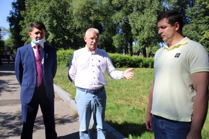 Депутат Московской областной Думы Павел Максимович провел встречу с жителями Большого Подольска Депутат Московской областной Думы Павел Максимович провел встречу с жителями Большого Подольска