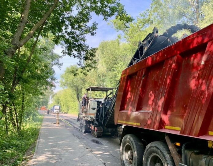 Дорожные работы на 2-м участке Бережковского проезда Подольска завершатся 20 июля Дорожные работы на 2-м участке Бережковского проезда Подольска завершатся 20 июля