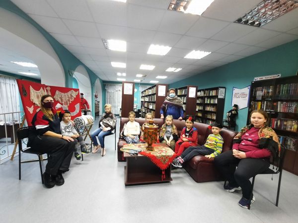 Фольклорные посиделки “Как бывало в старину” состоялись в библиотеке № 20 поселка МИС Фольклорные посиделки “Как бывало в старину” состоялись в библиотеке № 20 поселка МИС