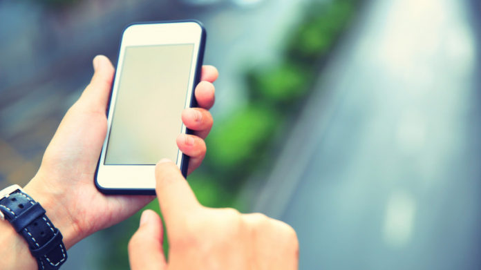 К сведению подольчан: жителей региона призывают звонить в ЕДДС своего округа для решения проблем...