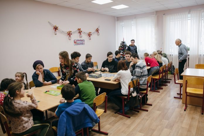 Жителей Подольска приглашают принять участие в игротеках «Играем с нами»