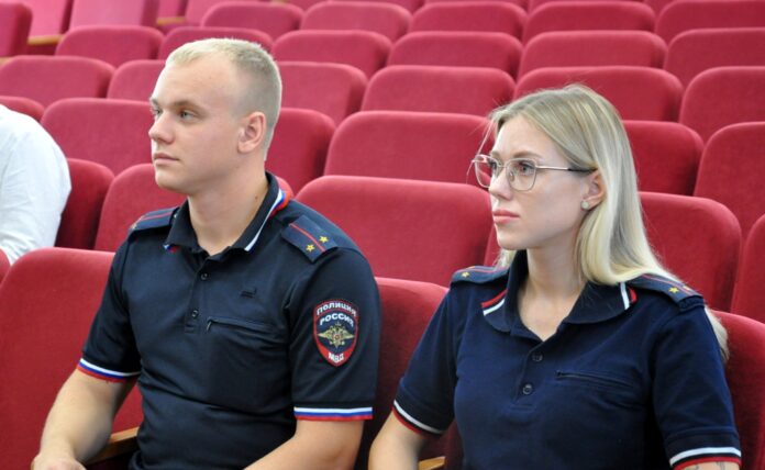 В Подольске поздравили выпускников университета МВД России им. В.Я. Кикотя с началом служебной деятельности В Подольске поздравили выпускников университета МВД России им. В.Я. Кикотя с началом служебной деятельности