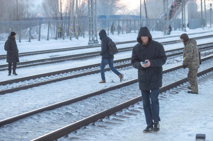 Администрация Городского округа Подольск напоминает о безопасности при переходе железнодорожных путей